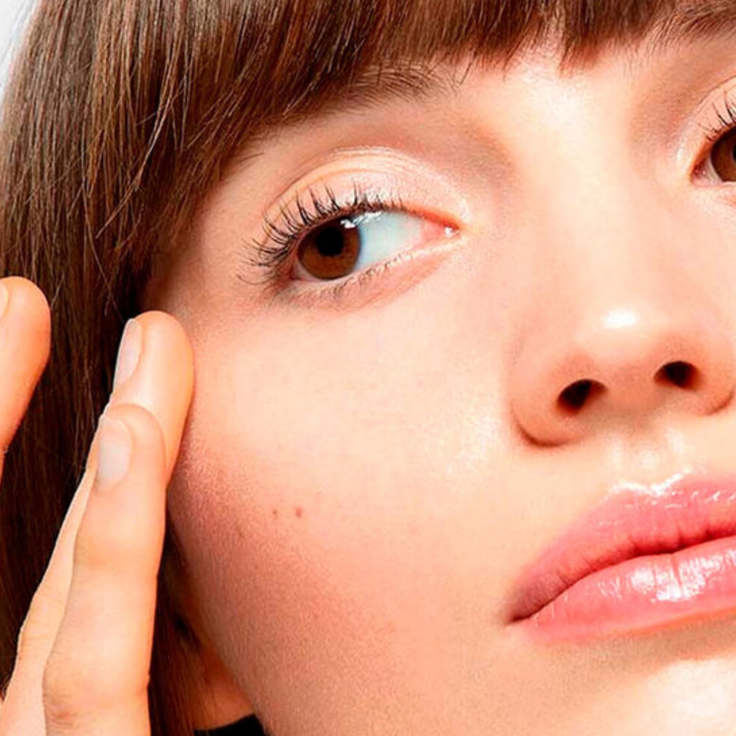 AWAKEN PEPTIDE EYE GEL (GEL PARA EL CONTORNO DE OJOS)